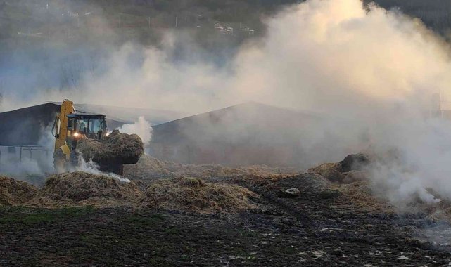 Saman balyası deposunda çıkan yangın büyümeden söndürüldü