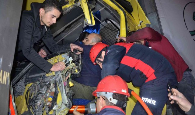 Samsun'da 3 tırın karıştığı zincirleme kaza: 1 yaralı