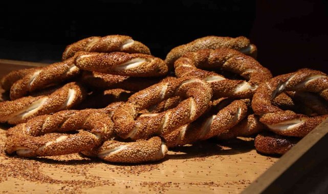 Samsun&#039;da ekmek ve simitte zamlı tarifeye geçildi