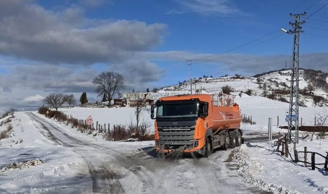 Samsun'da yolları açmak için 1600 ton tuz ve 800 ton solüsyon kullanıldı