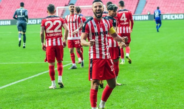 Samsunspor'un gol yükünü Yasin Öztekin çekti