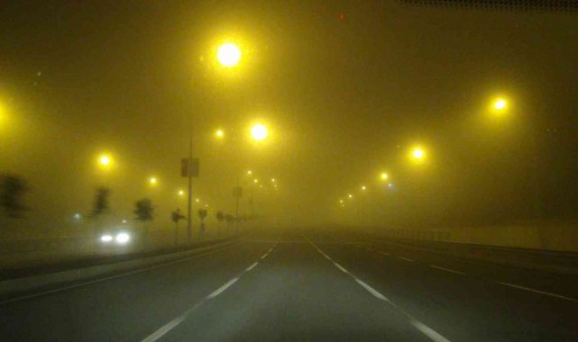 Şanlıurfa'da gece yarısı sis sürprizi