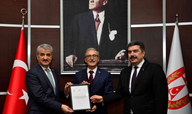 Savunma Sanayii Başkanlığı'ndan YSK'ya yüksek teknolojili yeni veri merkezi