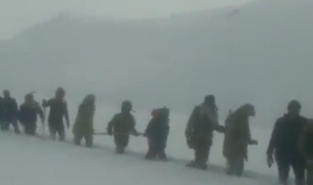 Şehit asker için köylüler seferber oldu