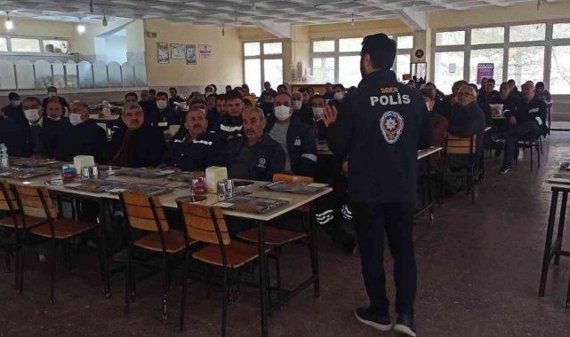 Şeker fabrikası çalışanlarına bilinçli internet kullanımı için eğitim