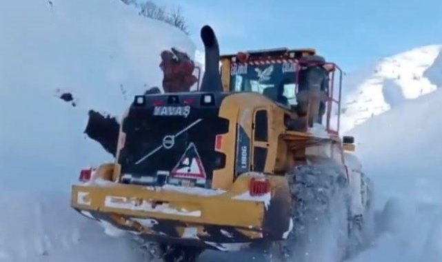 Şemdinli zorlu karla mücadele çalışması