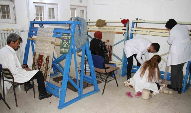 Şemdinli&#039;de kilimler yeniden dokunuyor