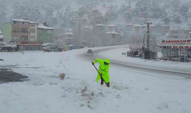 Sertavul Geçidi'nde zincirsiz araç geçişine izin verilmiyor