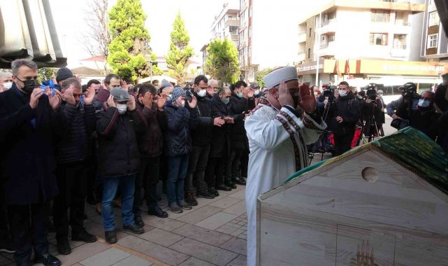Silahlı saldırı sonucu öldürülen avukat Şafak Mahmutyazıcıoğlu son yolculuğuna uğurlandı