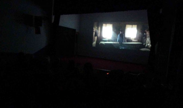 Sinema salonu olmayan Ardahan'da film günleri başladı
