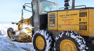 Sinop'ta kapalı köy yolu sayısı 79'a indi