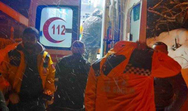 Sinop'ta sağlık ekiplerinin zorlu kar mesaisi