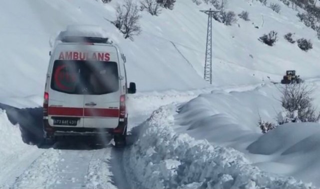 Şırnak'ta karda 5 saatlik mücadele ile hasta kurtarma operasyonu