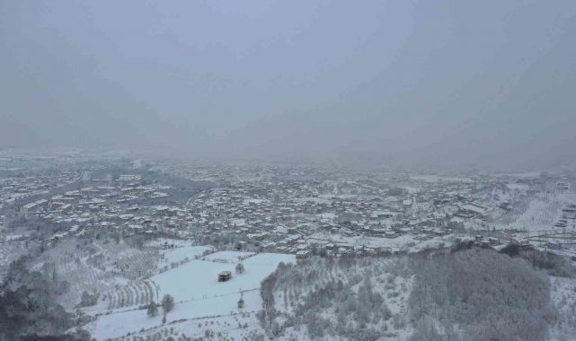 Sis, kar ve doğanın eşsiz uyumu kartpostallık görüntüler oluşturdu