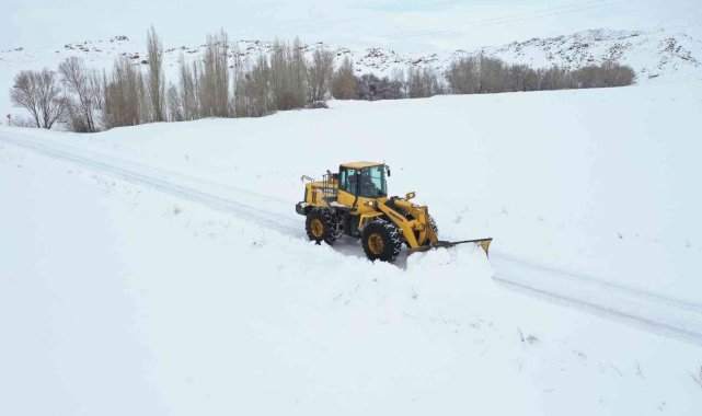 Sivas'ta 696 yerleşim yerine ulaşım sağlanamıyor