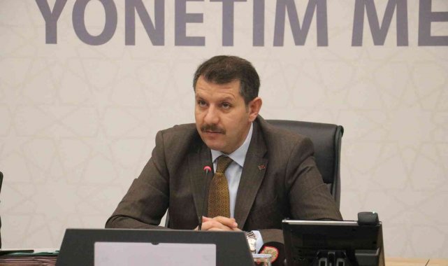 Sivas&#039;ta yoğun kar yağışı, kriz merkezi toplandı