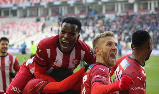 Sivasspor evinde yıkılmıyor