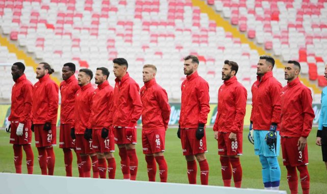 Sivasspor ligdeki 10. beraberliğini aldı