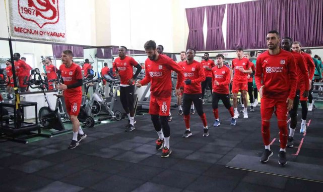 Sivasspor salonda çalıştı