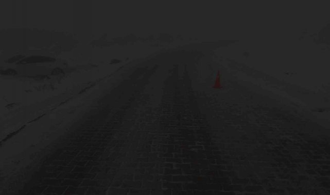 Siverek&#039;te şarampole düşen otomobildeki 6 kişi yaralandı