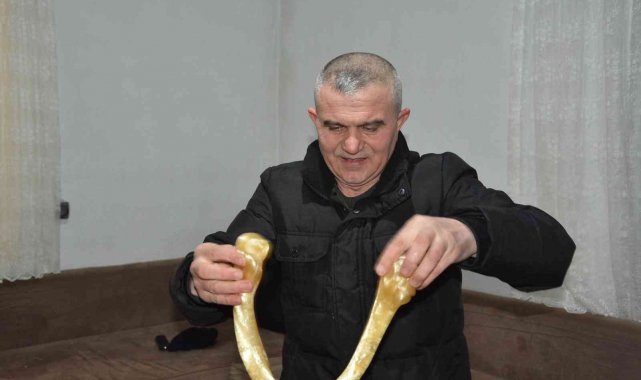 Soğuk havaların vazgeçilmez lezzeti 'Tel Helva'