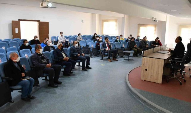 Söke'de muhtarlar, mesleki eğitim programları konusunda bilgilendirildi