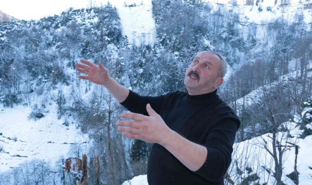 Sosyal medya fenomeni 'Laz dayı' gülmekten kırıp geçiriyor