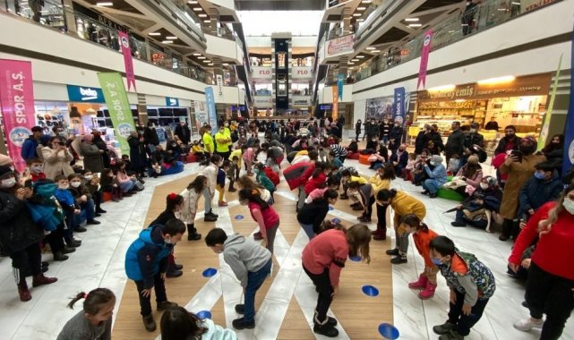 Spor AŞ tanıtım günlerinde miniklerle buluşuyor