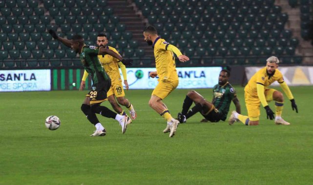 Spor Toto 1. Lig: Kocaelispor: 1 - MKE Ankaragücü: 2