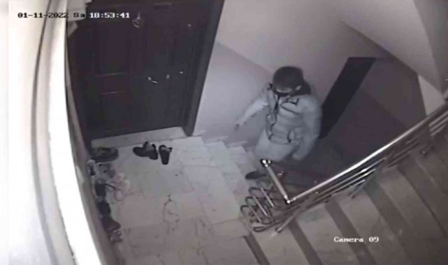 Sultangazi'de bisiklet hırsızlığı kamerada