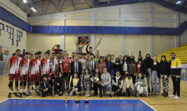 Sungurlu Belediyespor yenilgisiz şampiyon oldu
