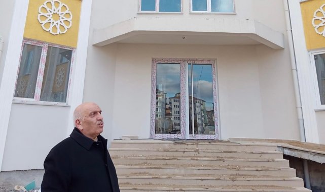 Sungurlu yatılı hafızlık kur'an kursu açılış için gün sayıyor