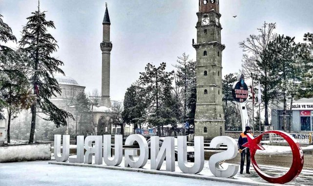 Sungurlu&#039;da kar yağışı sonrası kartpostallık görüntüler