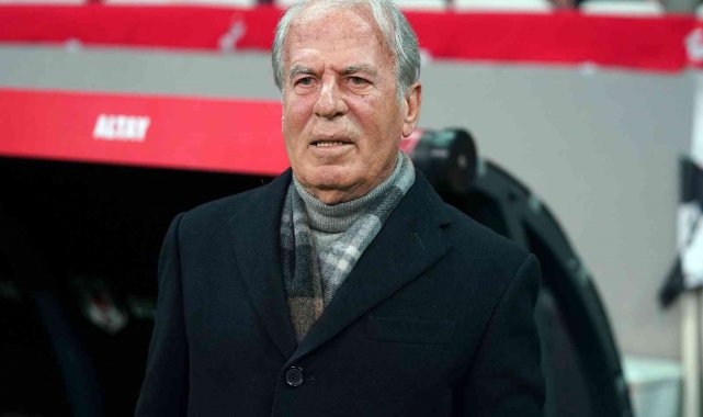 Süper Lig&#039;e teknik direktör dayanmıyor; 20 haftada 17 isim!