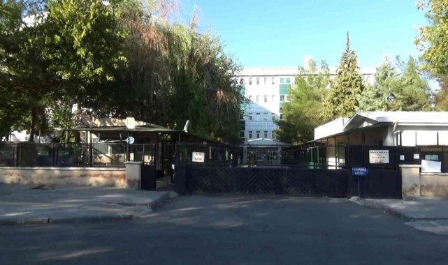 Tahir Elçi cinayetinde incelenen hard disk boş çıktı, dönemin Başbakanı Davutoğlu'nun tanık olarak dinlenme talebi reddedildi