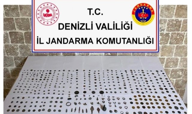 Tarihi eserleri satamadan yakalandı