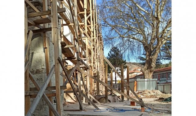 Tarihi Kocaseyfullah Camii'nde restorasyon çalışmaları devam ediyor