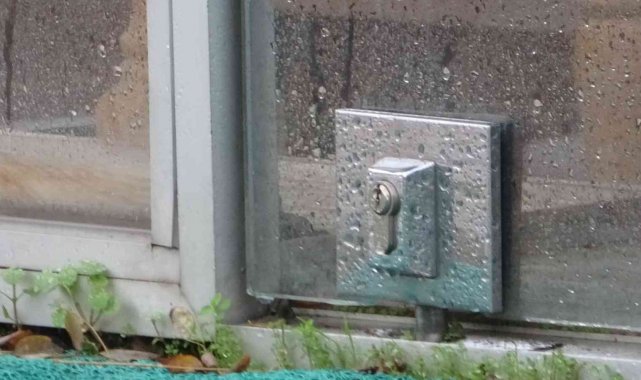 Tartışan sevgilileri ayırmak isterken canından olan Edanur&#039;un iş yerinde sessizlik hakim