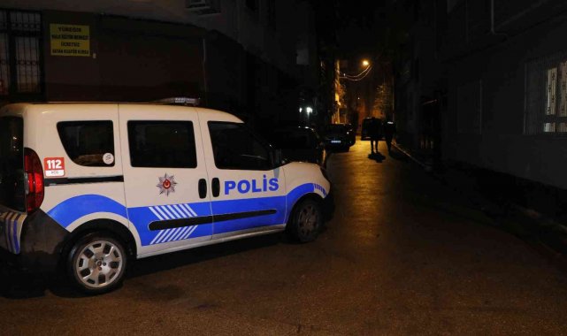 Tartıştığı arkadaşı tarafından bıçaklanan genç ağır yaralandı