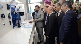 Teknoloji firmasını Başkan Alinur Aktaş açtı