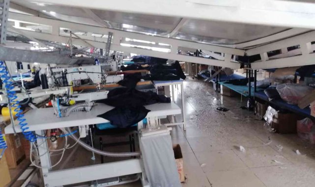 Tekstil atölyesinin çatısı çöktü