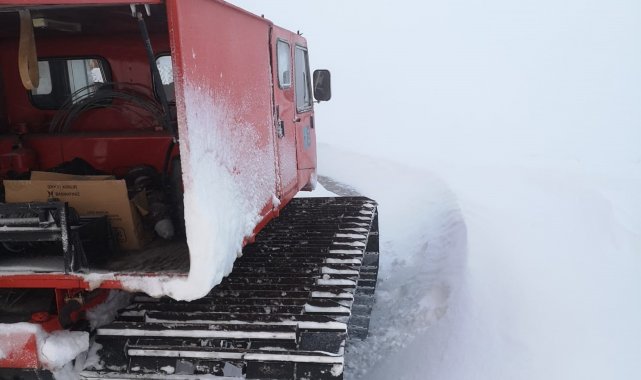 Telefon arıza ekipleri zorlu doğa şartlarına meydan okuyor