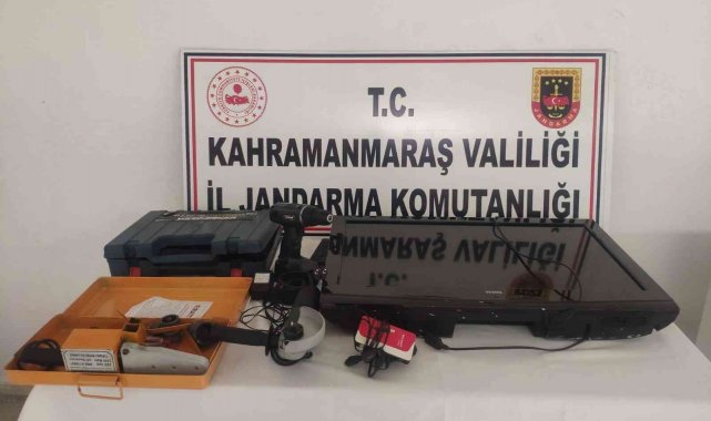 Televizyon ve motorlu testere hırsızları saklandıkları evde yakalandı