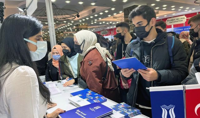 Tercih fuarlarında SUBÜ'ye yoğun ilgi
