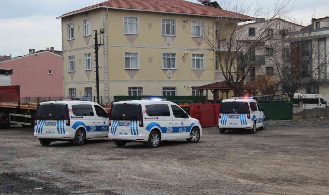 Tır garajında tartıştığı şahıs tarafından bıçaklanarak yaralandı