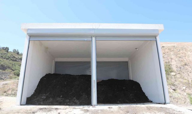 Toplanan dallardan 465 ton kompost malzeme elde edildi