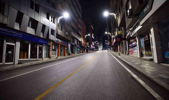 Trabzon Büyükşehir Belediyesi üstyapı çalışmalarına da devam ediyor