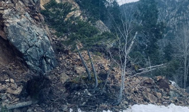 Trabzon'un Çaykara ilçesinde heyelan