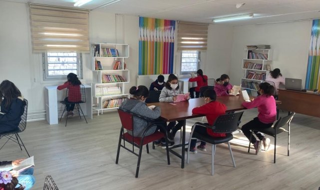 TTKD'den 60. Yıl Akçakiraz İlköğretim Okuluna kütüphane desteği