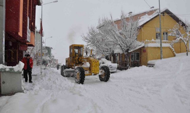 Tunceli'de 214 köy yolu ulaşıma kapandı